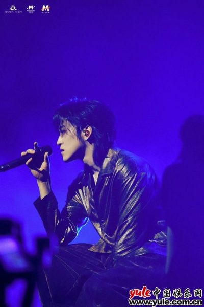 %title缩略图 赞多专场巡演上海站“熊猫” 造型抢眼 趣味互动获好评