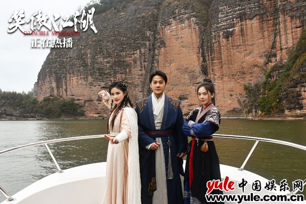 %title缩略图 武侠大片《笑傲江湖》主创打卡取景地 口碑爆棚获好评