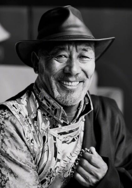 藏族演员洛桑群培去世 曾凭借电影《天浴》获金马影帝